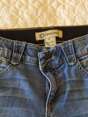 Democracy Blue Women's Jeans
